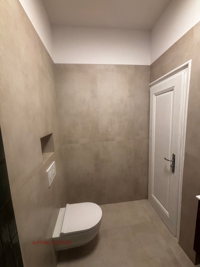 Продава 3-СТАЕН, гр. София, Център, снимка 16 - Апартаменти - 52480600