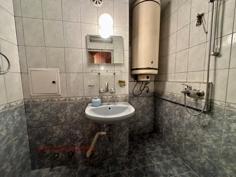 Продава 3-СТАЕН, гр. Бургас, Възраждане, снимка 12 - Апартаменти - 53033603