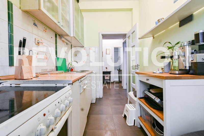 Продава 3-СТАЕН, гр. София, Оборище, снимка 3 - Апартаменти - 53285311