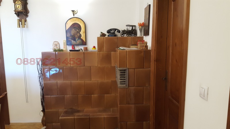 Продава МНОГОСТАЕН, гр. София, Център, снимка 9 - Апартаменти - 52797967