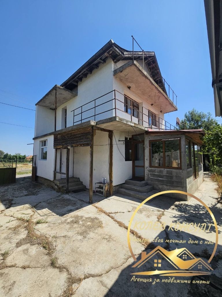 Продава КЪЩА, с. Средец, област Стара Загора