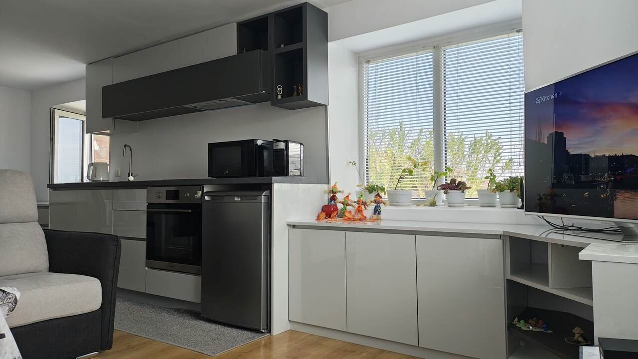 Продава КЪЩА, с. Радиново, област Пловдив, снимка 2 - Къщи - 56114782