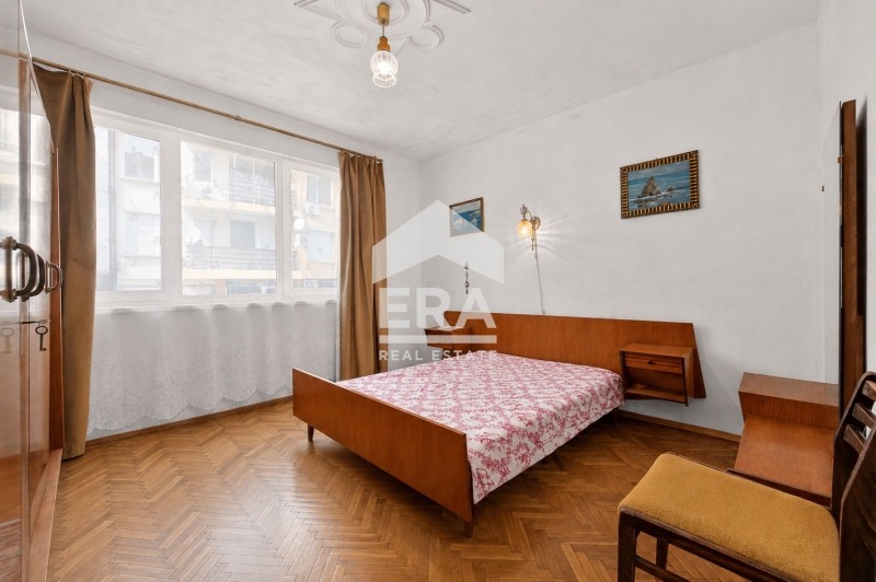 Продава 4-СТАЕН, гр. Варна, Гръцка махала, снимка 2 - Апартаменти - 55638035