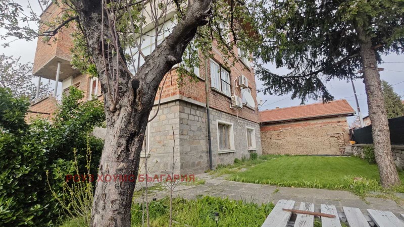 Till salu  Hus Golv Plovdiv , Proslav , 172 kvm | 83805201