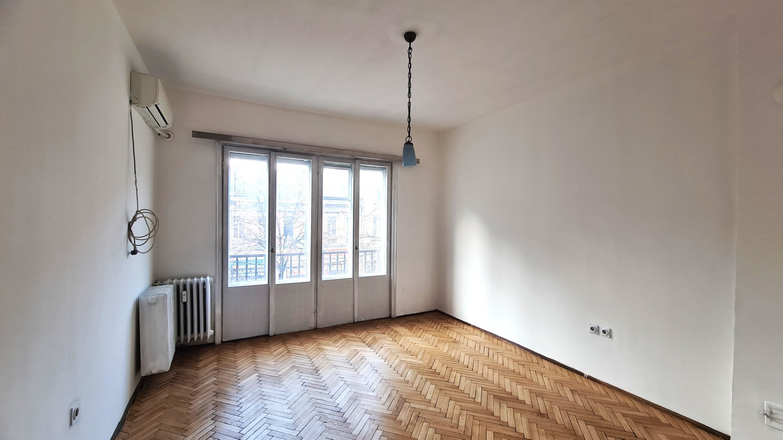 Продава 3-СТАЕН, гр. София, Център, снимка 2 - Апартаменти - 52380521