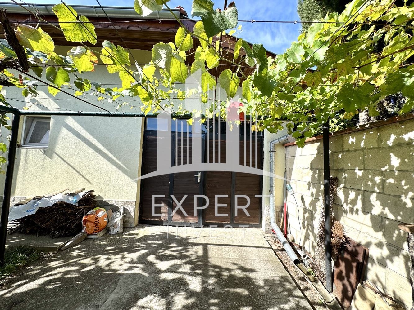 Продава КЪЩА, с. Здравец, област Варна, снимка 15 - Къщи - 56213136