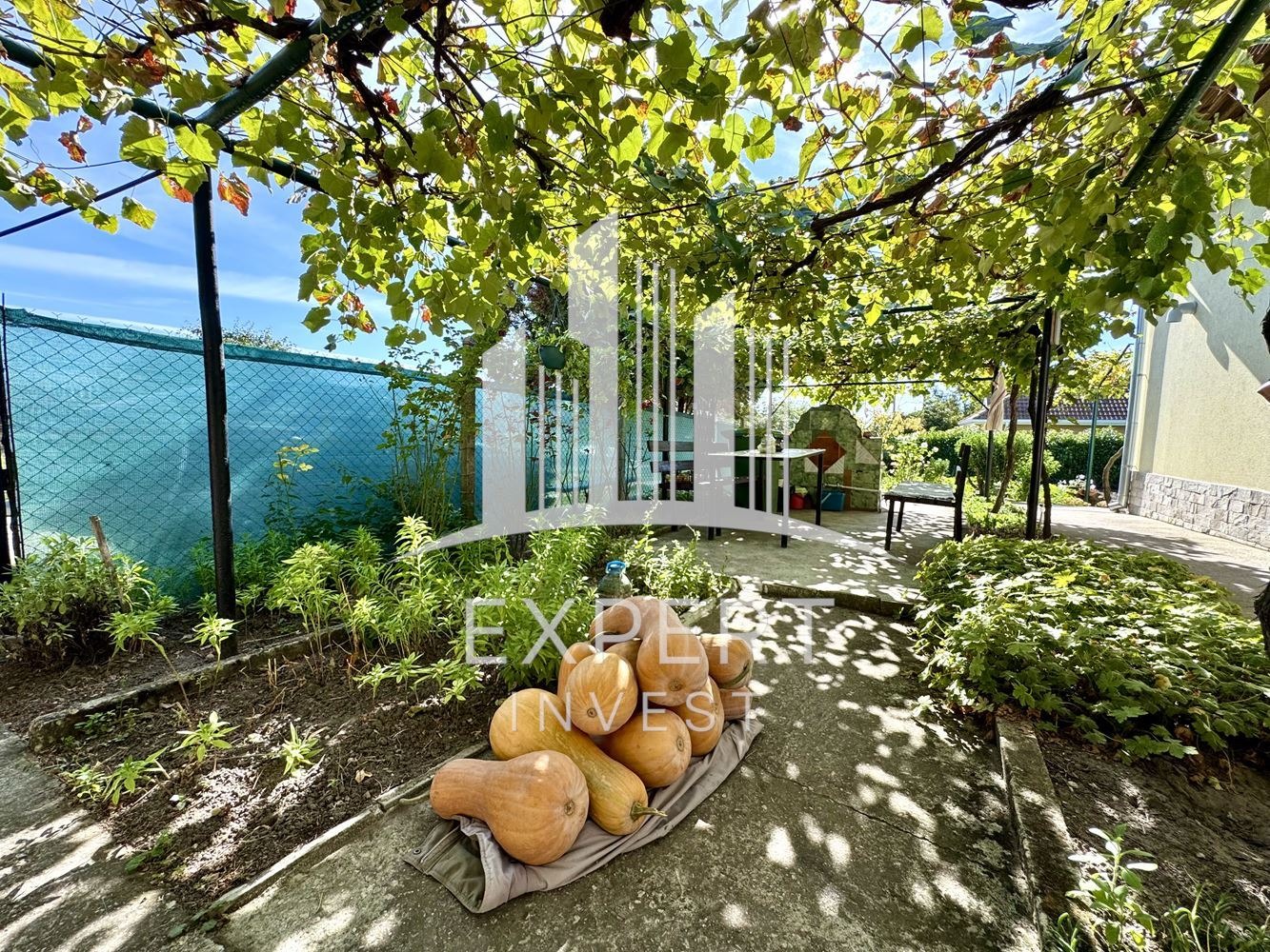 Продава КЪЩА, с. Здравец, област Варна, снимка 16 - Къщи - 56213136