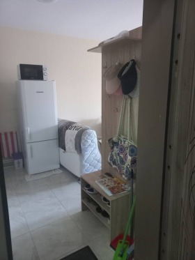 Ателие, таван гр. Поморие, област Бургас 8