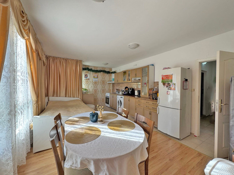 Продава  2-стаен, област Бургас, к.к. Слънчев бряг • 79 000 EUR • ID 25914158 — holmes.bg - [1] 