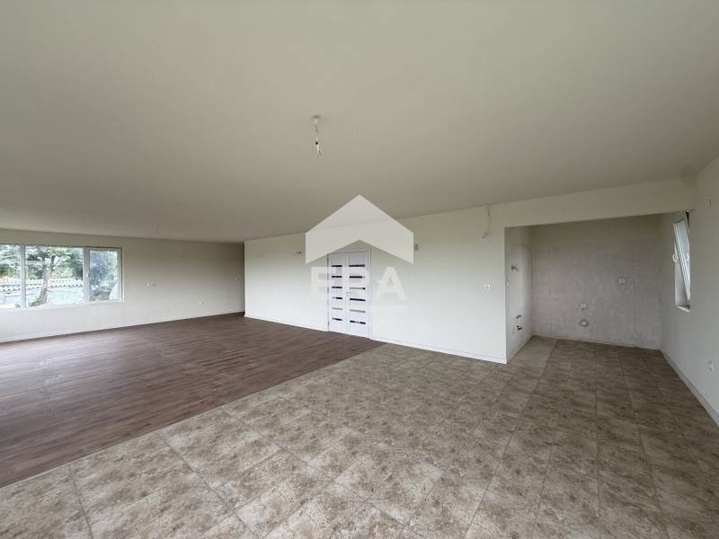 Продава КЪЩА, гр. Варна, м-т Зеленика, снимка 2 - Къщи - 55233772