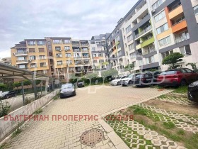 Офис град София, Студентски град 15