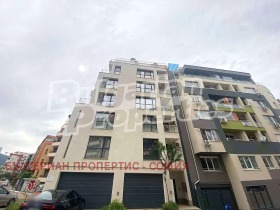 Офис град София, Студентски град 11