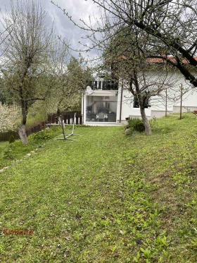 Maison Stoudena, région Pernik 2