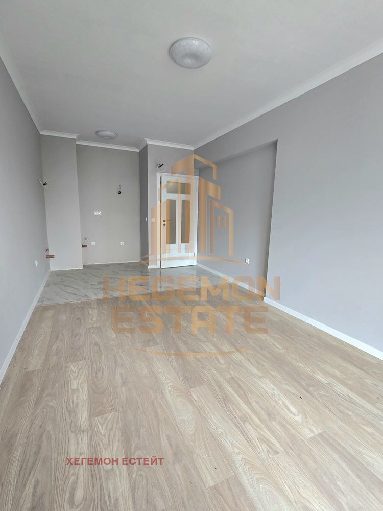Продава  2-стаен град Варна , к.к. Св.Св. Константин и Елена , 67 кв.м | 96006672 - изображение [3]