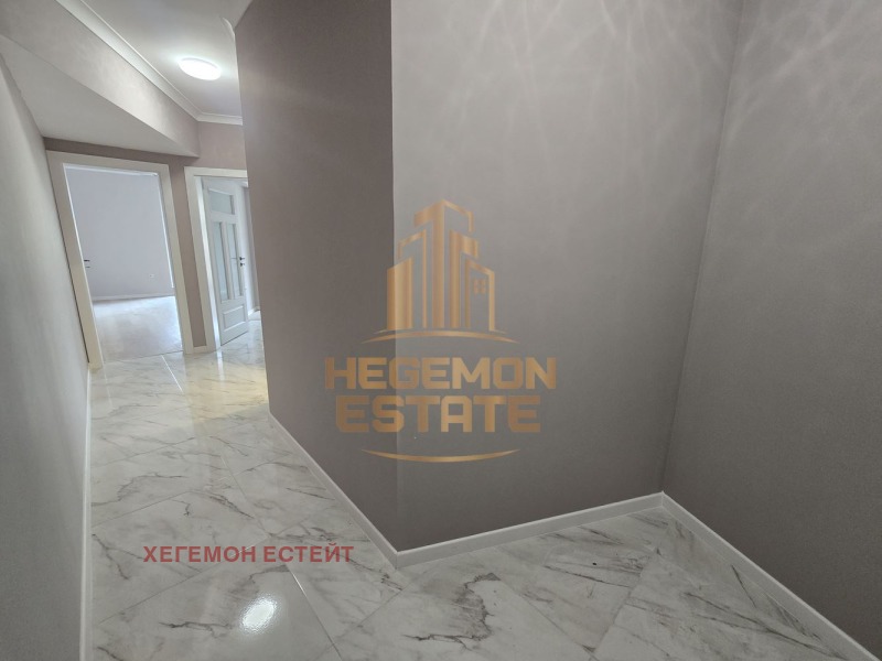 Продава  2-стаен град Варна , к.к. Св.Св. Константин и Елена , 67 кв.м | 96006672 - изображение [4]