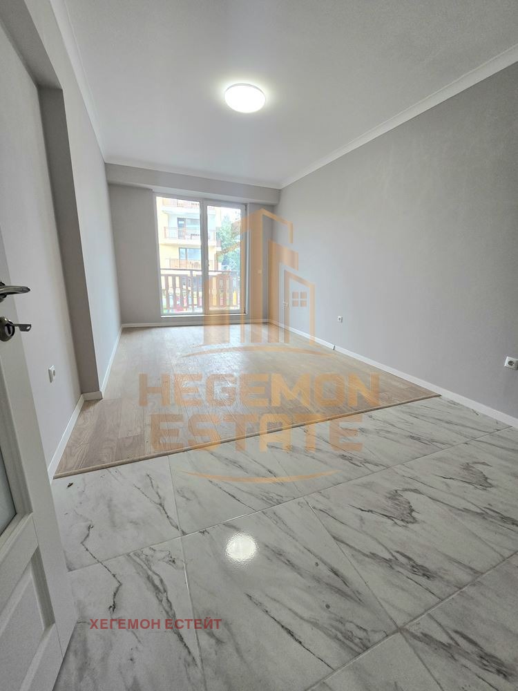 Продава  2-стаен град Варна , к.к. Св.Св. Константин и Елена , 67 кв.м | 96006672 - изображение [2]