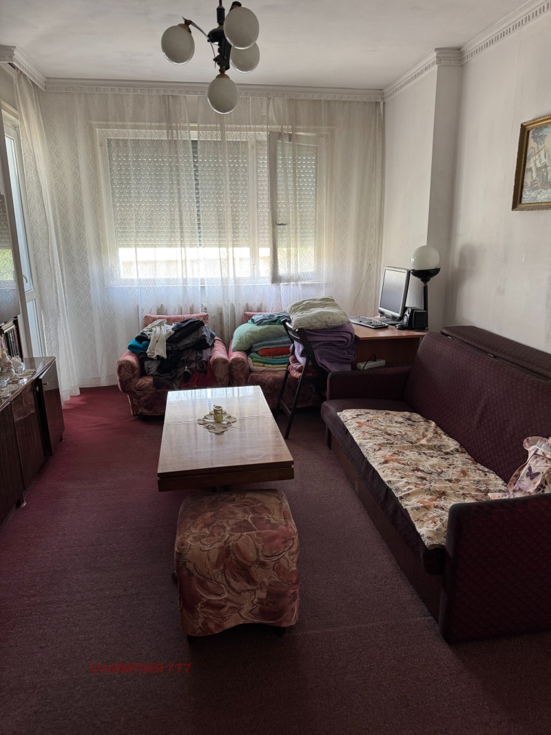 Продава 3-СТАЕН, гр. Плевен, Идеален център, снимка 3 - Апартаменти - 53271659