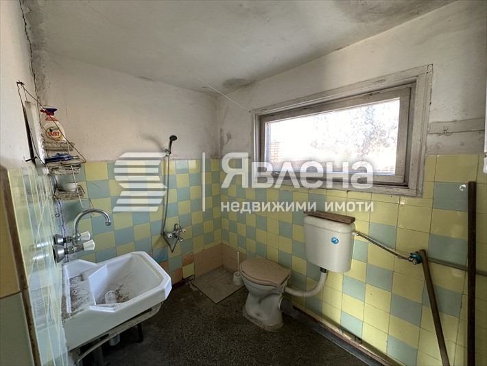 Продава КЪЩА, с. Караджово, област Пловдив, снимка 6 - Къщи - 48580285