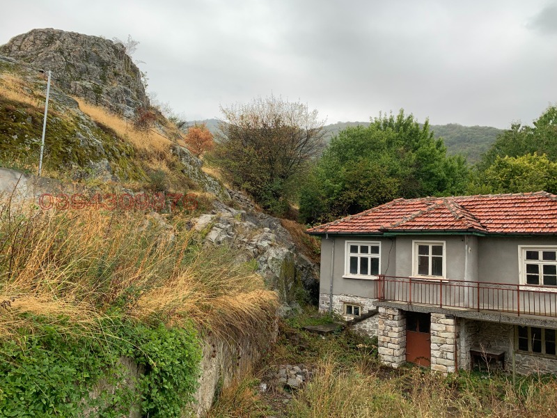 Продава КЪЩА, с. Орешец, област Пловдив, снимка 13 - Къщи - 53310714