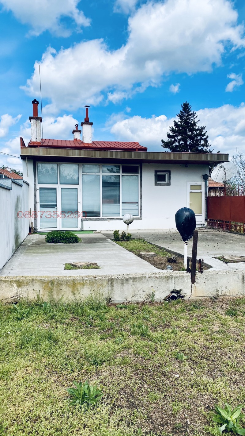 Продава КЪЩА, гр. Добрич, м-т Газибаба