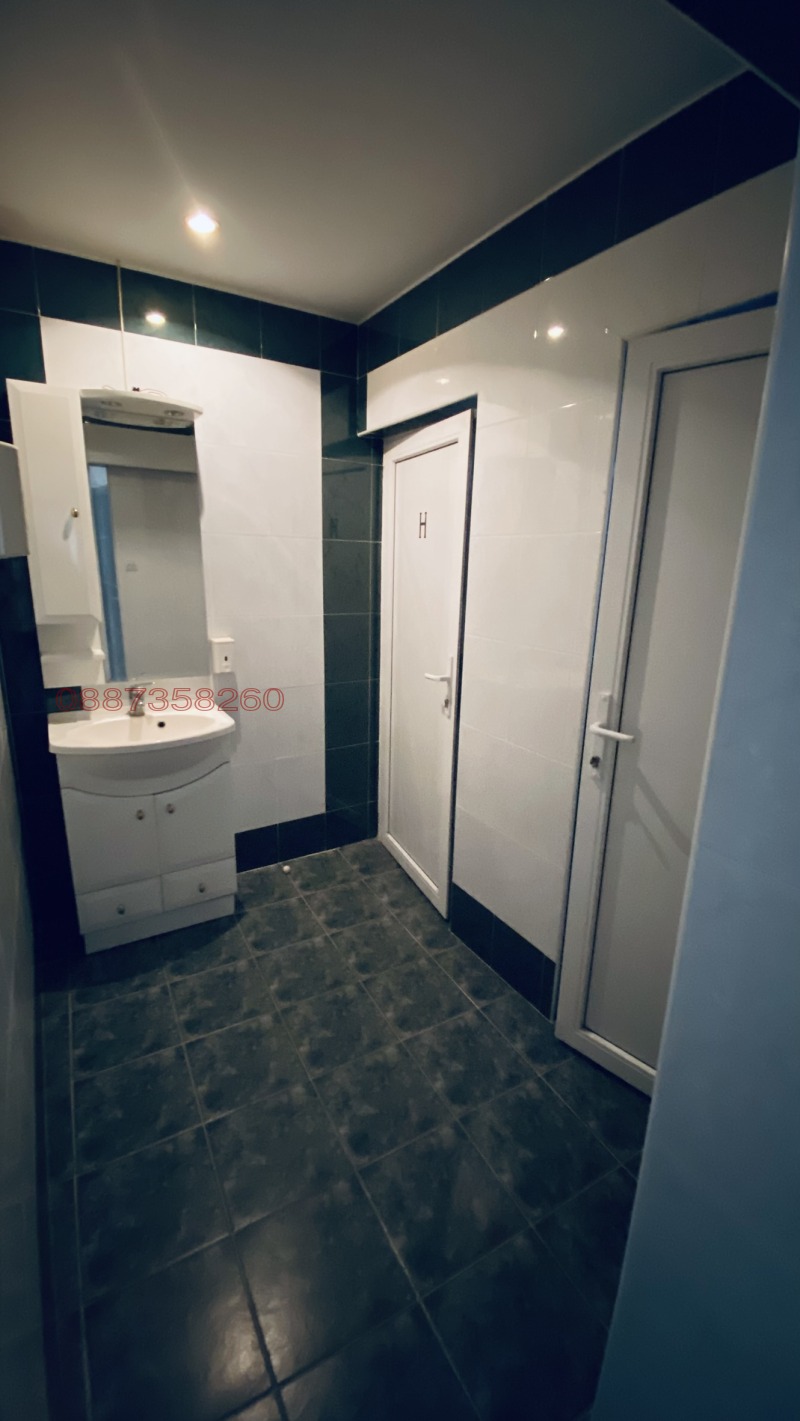 Продава КЪЩА, гр. Добрич, м-т Газибаба, снимка 8 - Къщи - 52785586