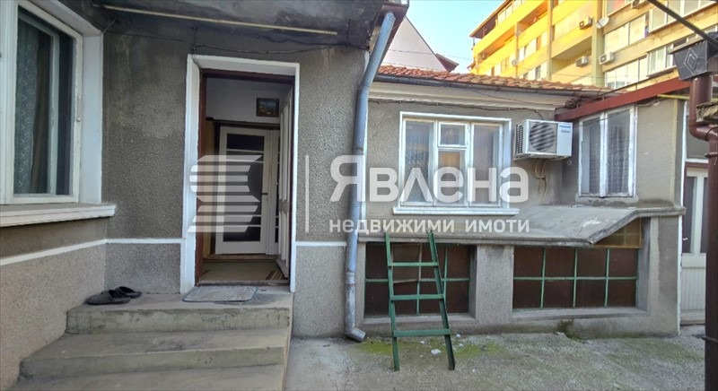 Продава КЪЩА, гр. Варна, Колхозен пазар