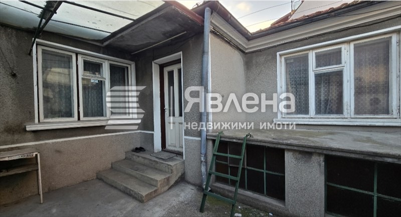 Продава КЪЩА, гр. Варна, Колхозен пазар, снимка 2 - Къщи - 54084732