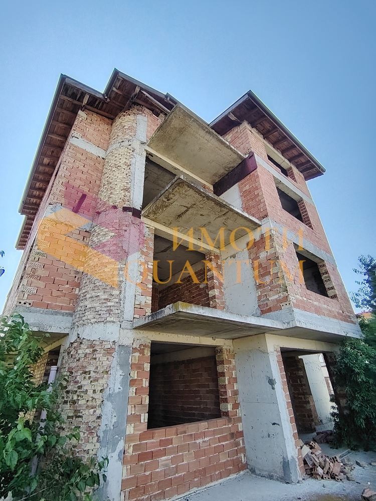 Продава КЪЩА, гр. Аксаково, област Варна, снимка 2 - Къщи - 55705961