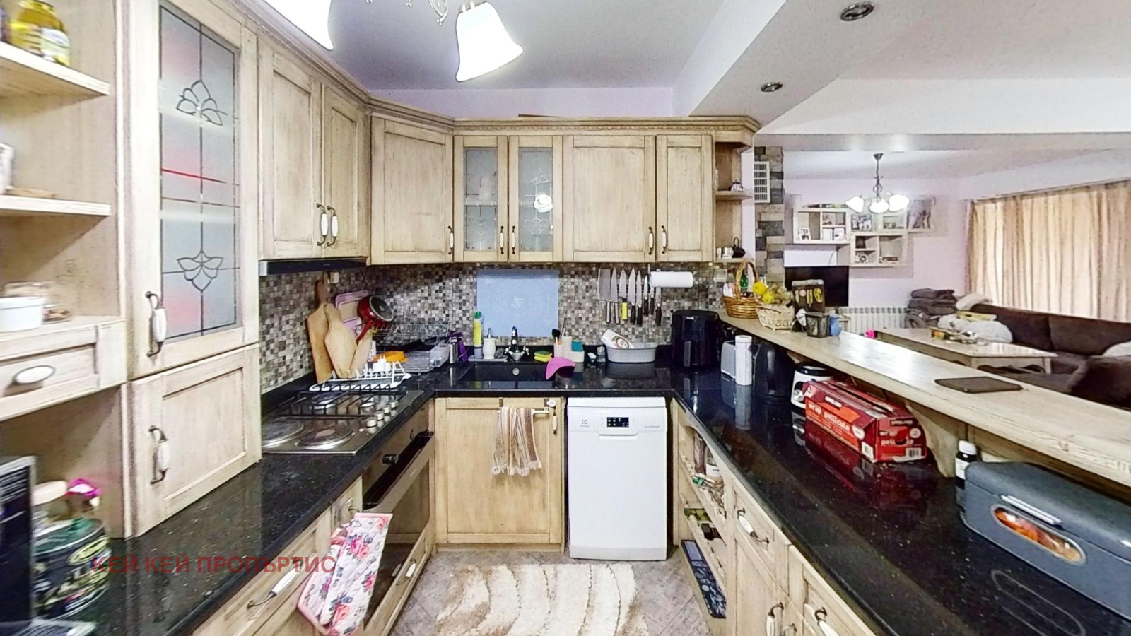 Продава КЪЩА, гр. Габрово, област Габрово, снимка 13 - Къщи - 54101739