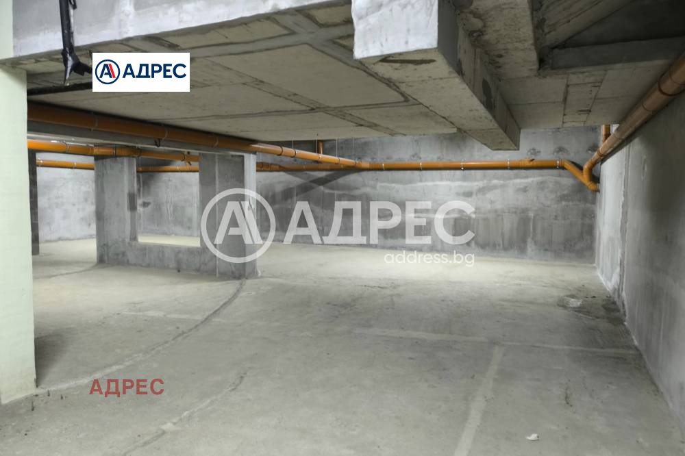 Продава ГАРАЖ, ПАРКОМЯСТО, гр. Варна, Левски 1, снимка 4 - Гаражи и паркоместа - 53655827