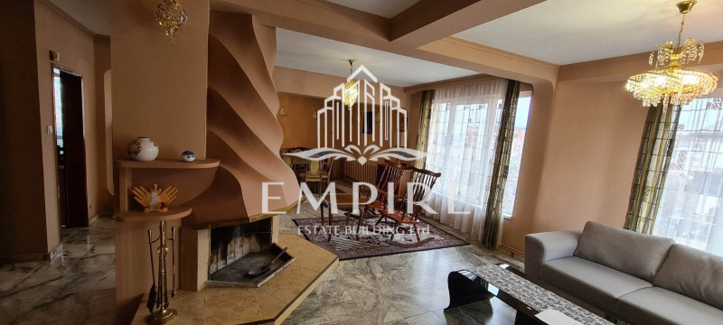 Продава 3-СТАЕН в град София, Витоша - 213 кв.м / 369 000 € » 721 701.27 лв., ЕМПАЙЪР ЕСТЕЙТ БИЛДИНГ