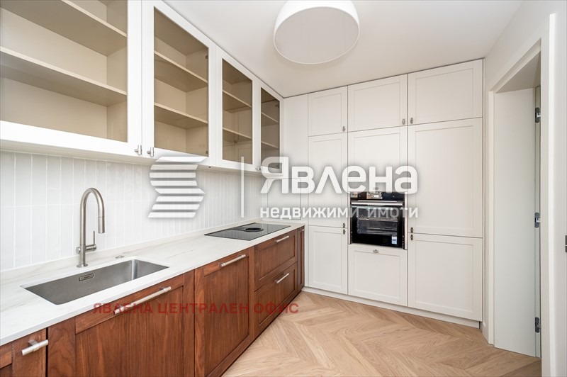 Продава 4-СТАЕН, гр. София, Изгрев, снимка 15 - Апартаменти - 53158688
