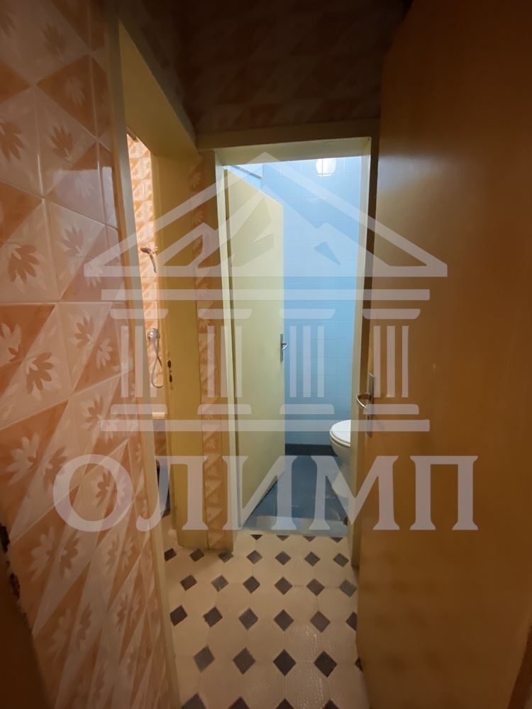 Продава МНОГОСТАЕН, гр. Добрич, Център, снимка 12 - Апартаменти - 53751621