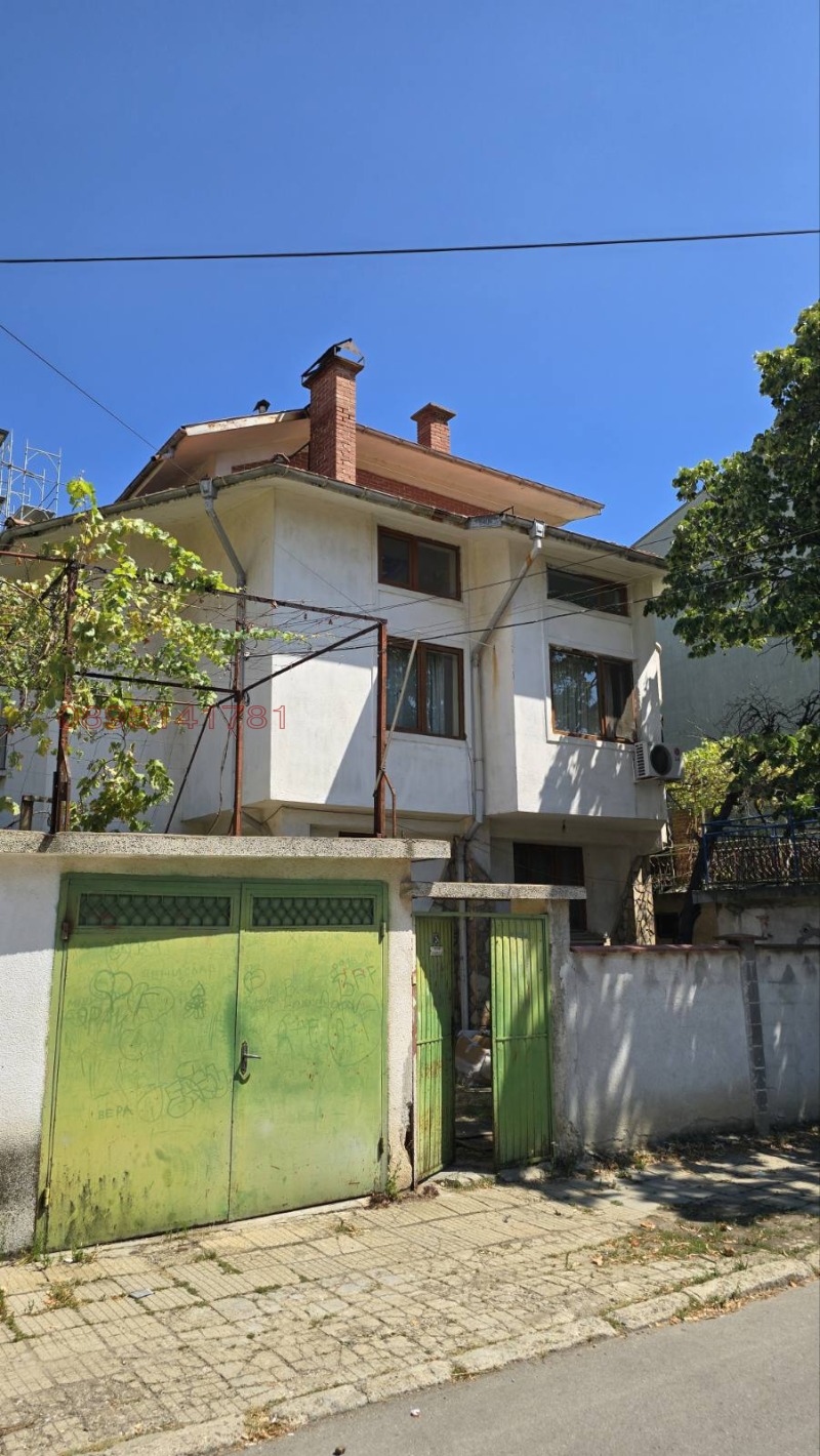 For Sale  House region Stara Zagora  , Kazanlak , 300 sq.m | 54484664