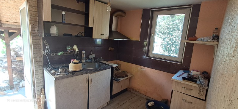 En venta  Villa región Plovdiv , Karlovo , 47 metros cuadrados | 40641118 - imagen [8]