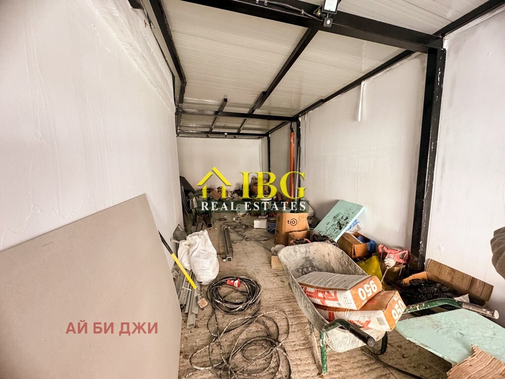 Продава ГАРАЖ, ПАРКОМЯСТО, гр. Русе, Център