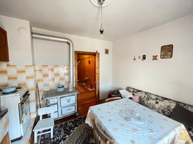 Продава МНОГОСТАЕН, гр. Тервел, област Добрич, снимка 12 - Апартаменти - 52781116