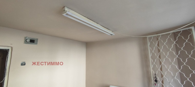Προς πώληση  Γραφείο Βαρνα , ΤΣενταρ , 12 τ.μ | 39002791 - εικόνα [2]
