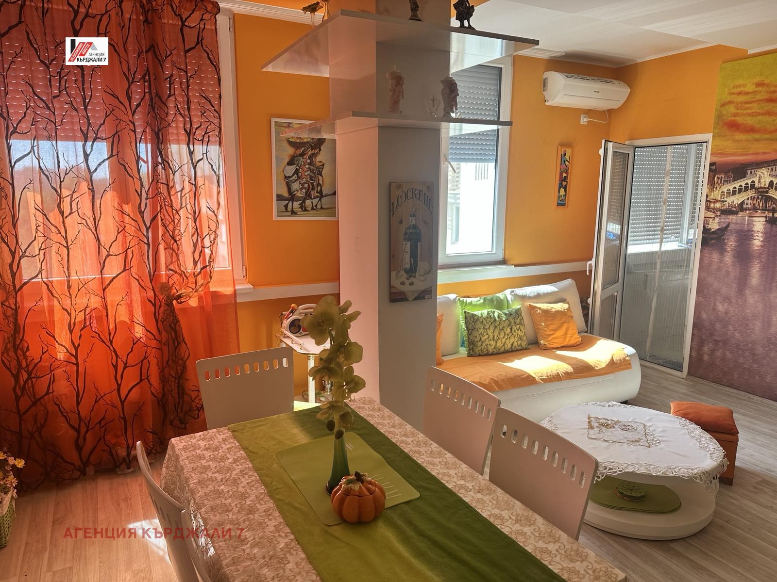 Продава 2-СТАЕН, гр. Кърджали, Център, снимка 2 - Апартаменти - 54034579