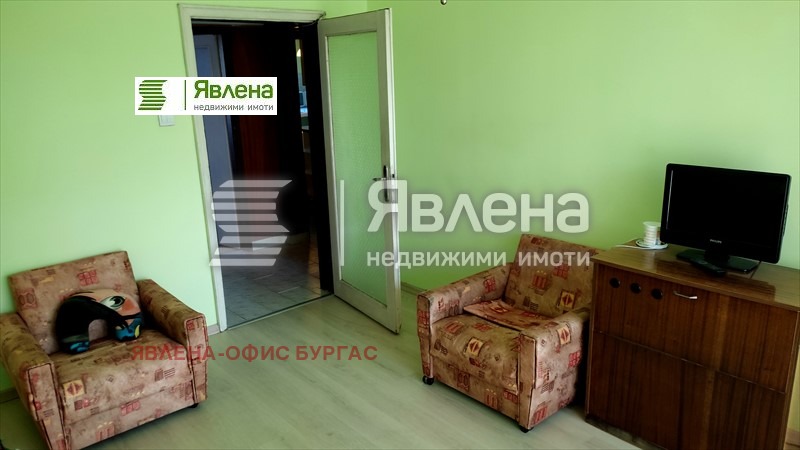 Продава 2-СТАЕН, гр. Бургас, Изгрев, снимка 4 - Aпартаменти - 47709625