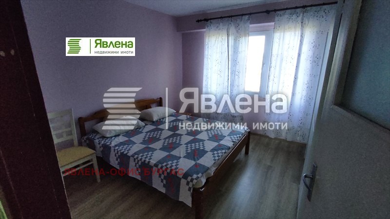 Продава 2-СТАЕН, гр. Бургас, Изгрев, снимка 2 - Aпартаменти - 47709625