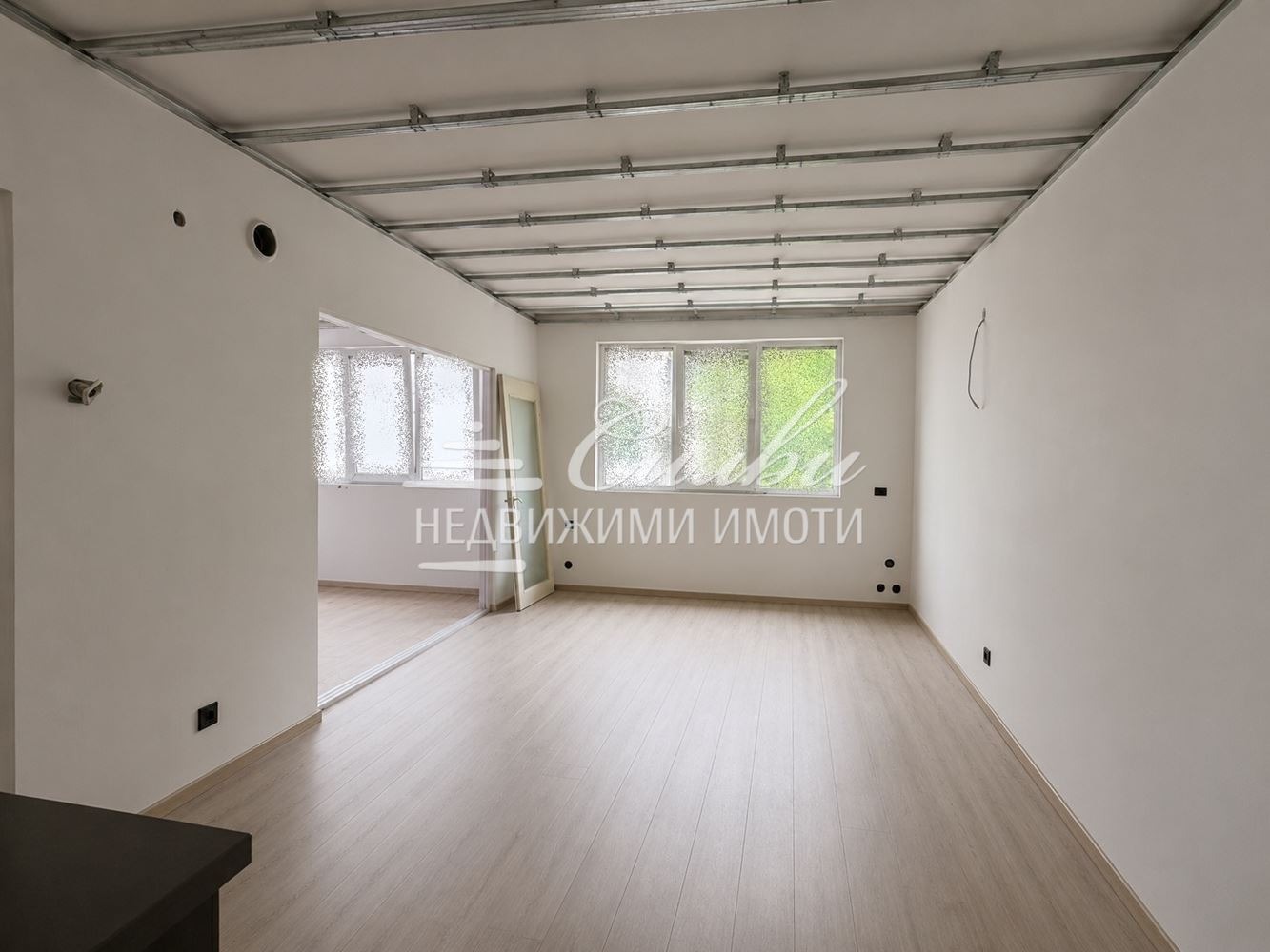 Продава МНОГОСТАЕН, гр. Шумен, Херсон, снимка 4 - Апартаменти - 54696129