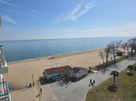 Studio k.k. Zlatni pyasatsi, Varna
