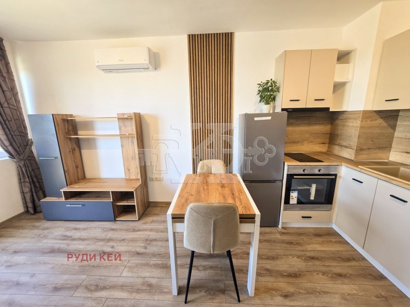 En venta  Estudio Varna , Vladislav Varnenchik 1 , 35 metros cuadrados | 33920553 - imagen [2]