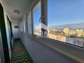 2-стаен град Бургас, Славейков 10