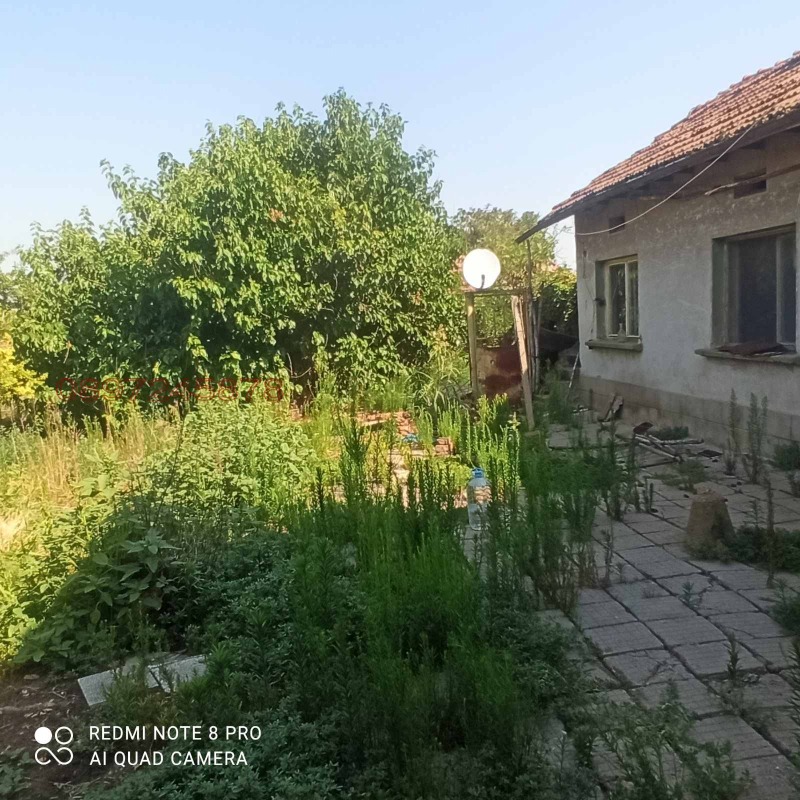 Продава КЪЩА, с. Ореховица, област Плевен, снимка 6 - Къщи - 53029709