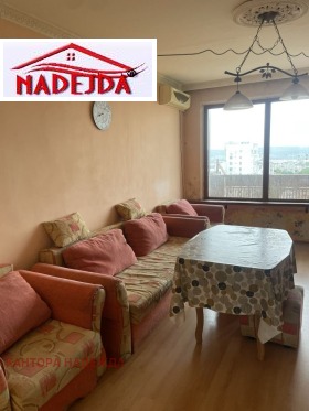 3 dormitoare Vâzrajdane 2, Varna