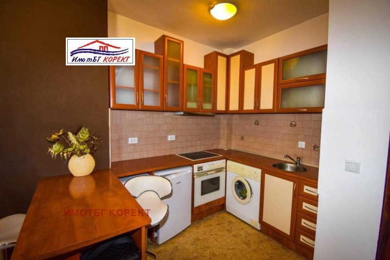 Myytävänä  1 makuuhuone Sofia , Zona B-18 , 60 neliömetriä | 32041511
