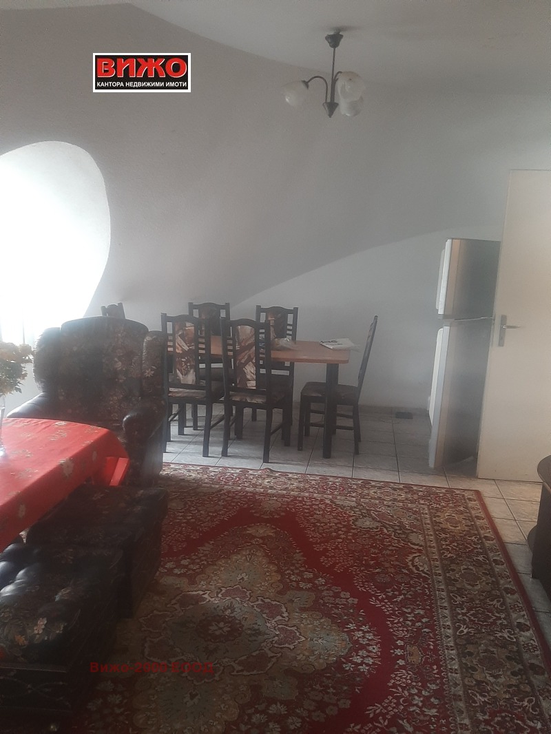 Продава 3-СТАЕН, град Русе, Център • 90000 € / 176024.70 лв. • 17922427 1