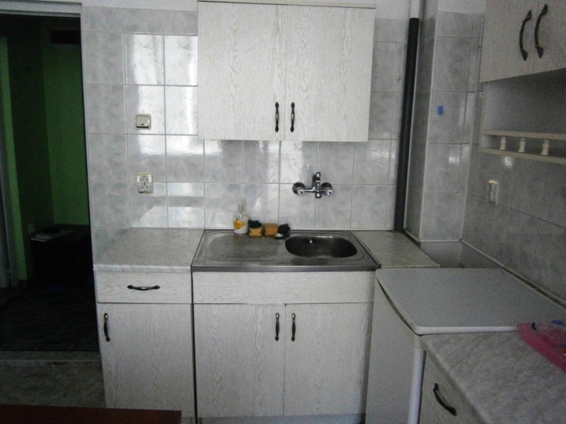 Продава 3-СТАЕН, гр. Павликени, област Велико Търново, снимка 2 - Апартаменти - 53149991